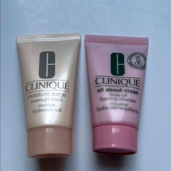 Bundle of two Clinique Moisture Surge and All About Clean Set - 1 Oz - Picture 1 of 7